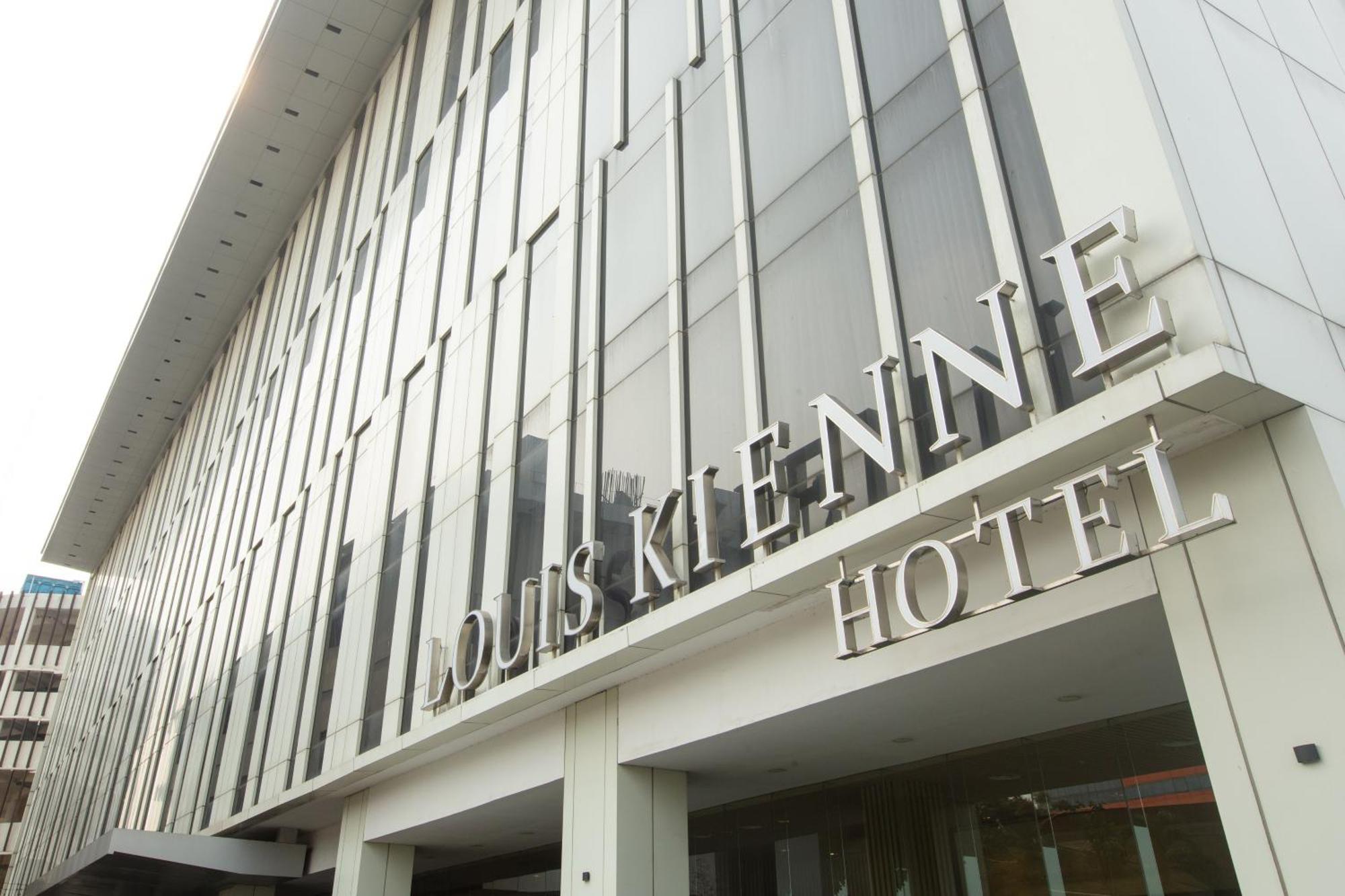Louis Kienne Cikarang Hotel & Service Apartment Bekasi Exterior foto